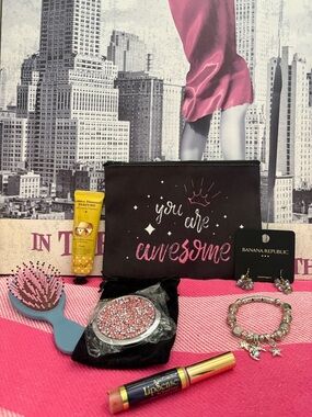 Banana Republic Black and Pink Jewelry Set